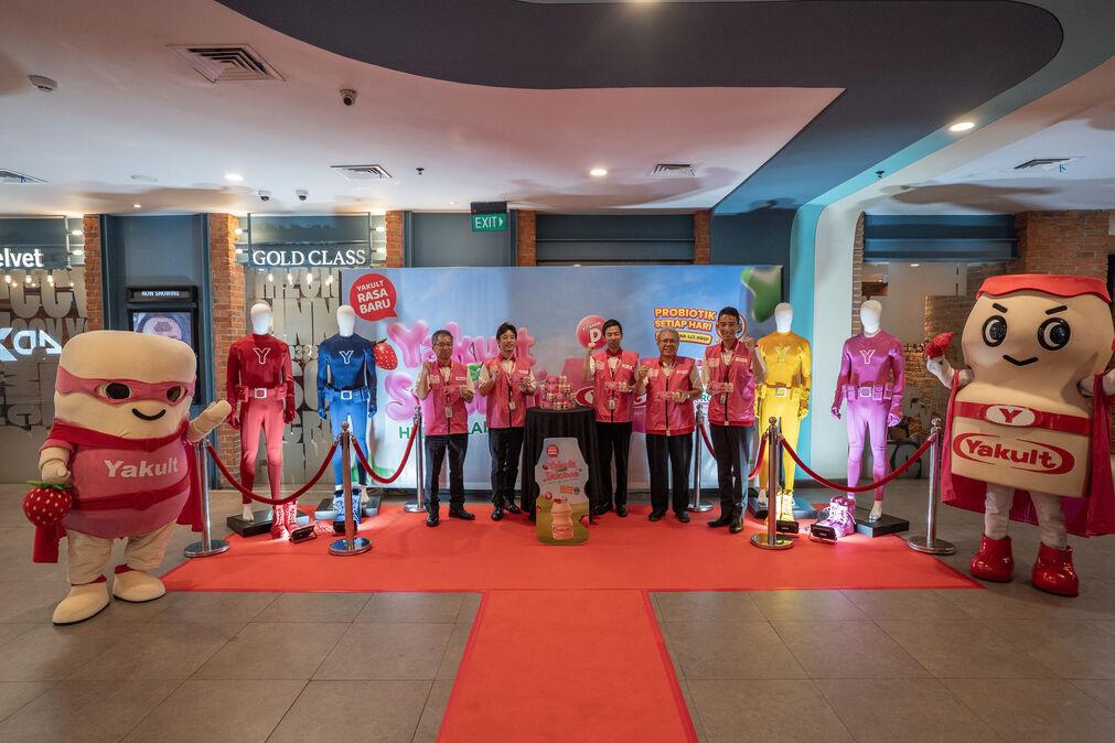 Yakult Tambah Varian Stroberi, Konsisten Bawa Pesan Jaga Kesehatan Pencernaan